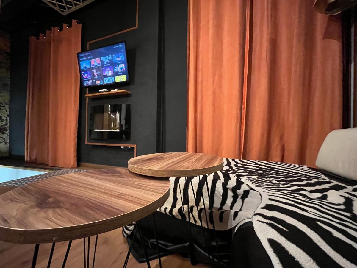 Appartamento Chic10 Luxury Gran Via Madrid Esterno foto